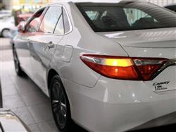 تۆیۆتا کامری